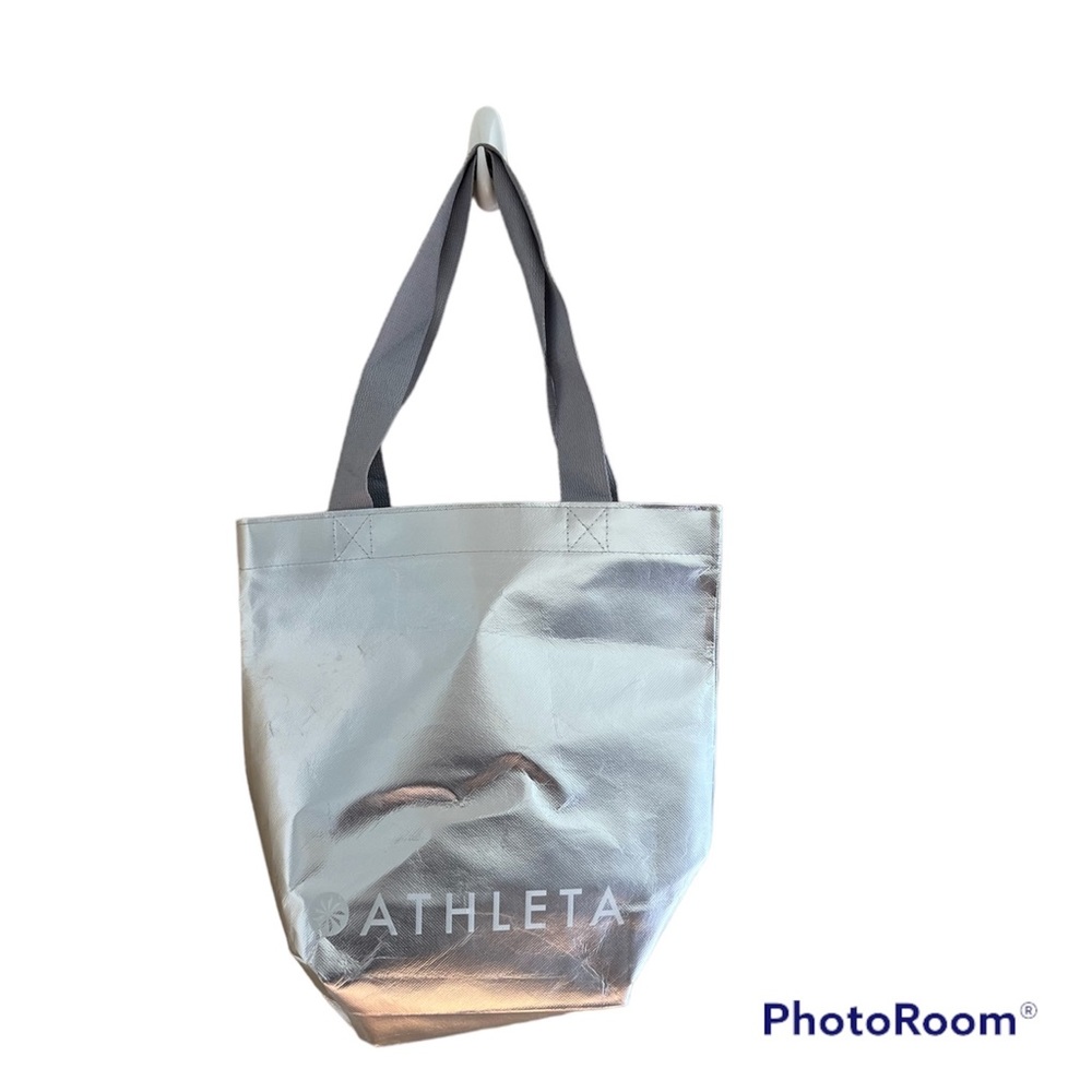⚪️ATHLETA: Medium silver with logo, reusable bag with handles⚪️